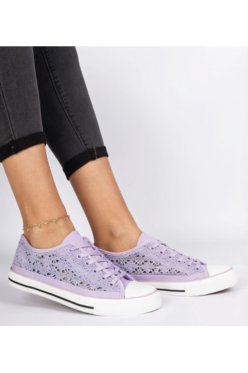 Violeta sieviešu caurumiņapavi