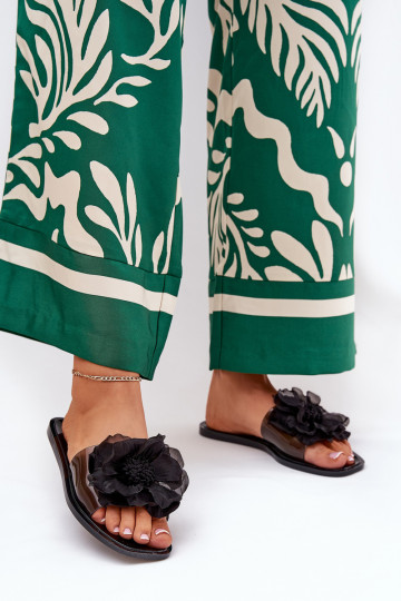 Caurspīdīgas zempapēžu sieviešu čības Ze Sztucznym Puķe melnas krāsas Vobetta 2