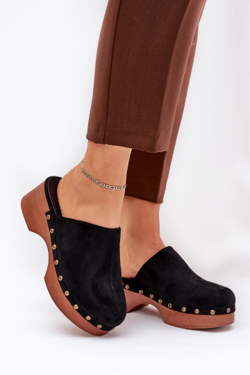 Tukšas sieviešu čības ar kniedēm Eko zamšādaoIne melnas krāsas Ellason