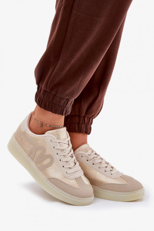 Zemas sporta apavi sievietēm no eko ādas smilšu krāsā Iladira Zemas sporta apavi sievietēm no eko ādas smilšu krāsā Iladira